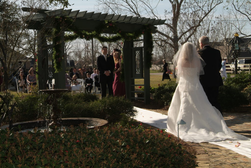 GA Peach with her New and; Improved Photo Credit Renner Photography Outdoor wedding