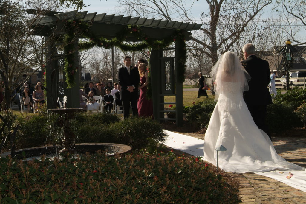 Outdoor wedding 