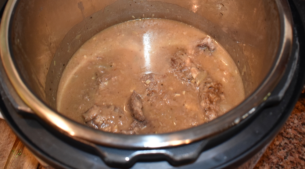 Instant Pot Homemade Gravy with Venison Cutlets www.diningwithmimi.com