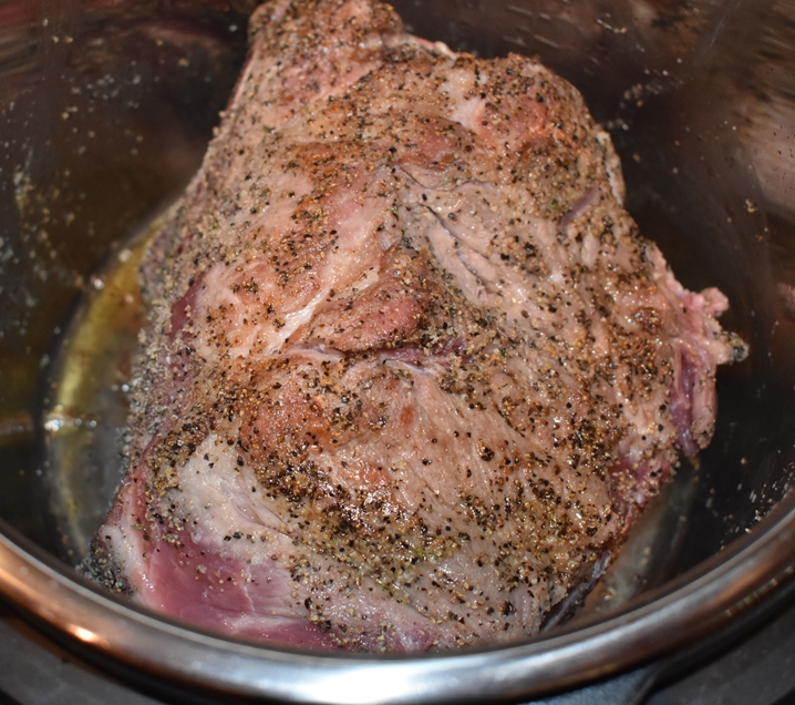 Instant Pot Browned Roast for Drowning seasoned Roast in Yesterday's Wine www.diningwithmimi.com