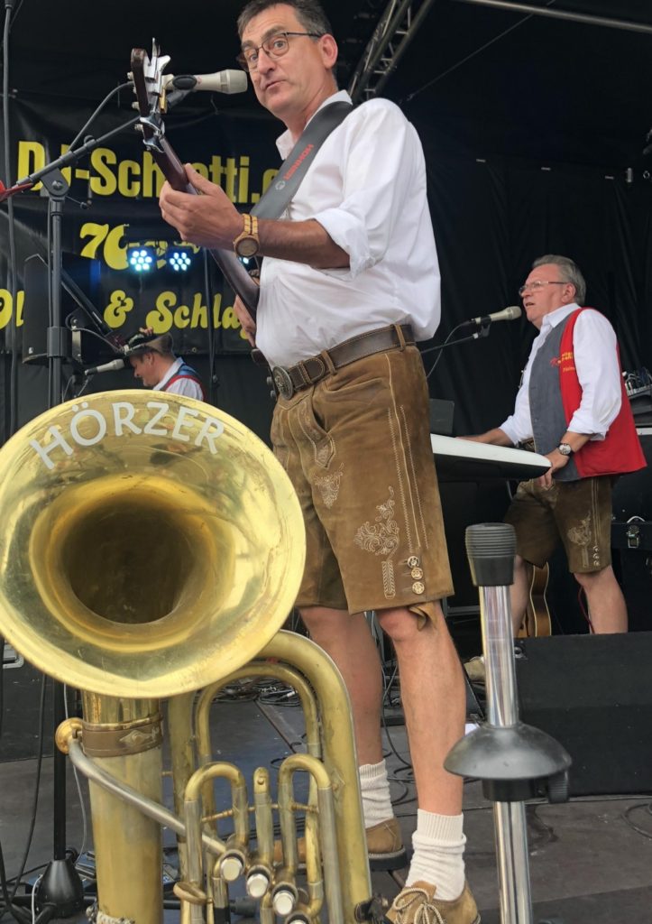 Band playing Zuri Fascht 2019 in Missing The Swiss While jet-lagged and hoarding chocolate www.diningwithmimi.com