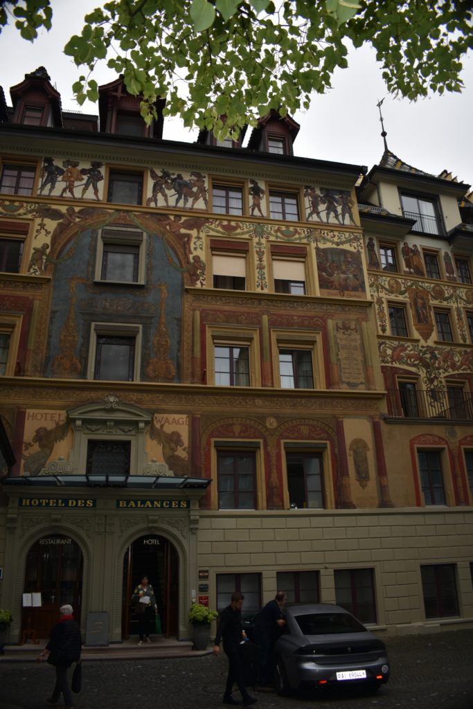 Beautiful artwork on buildings Luzern Lucerne How I love thee Let me Count the ways www.diningwithmimi.com