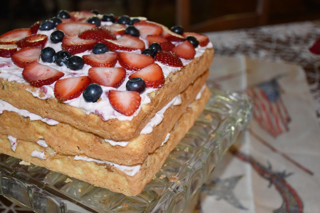Au Revoir Covid, Berry Me Naked Cake